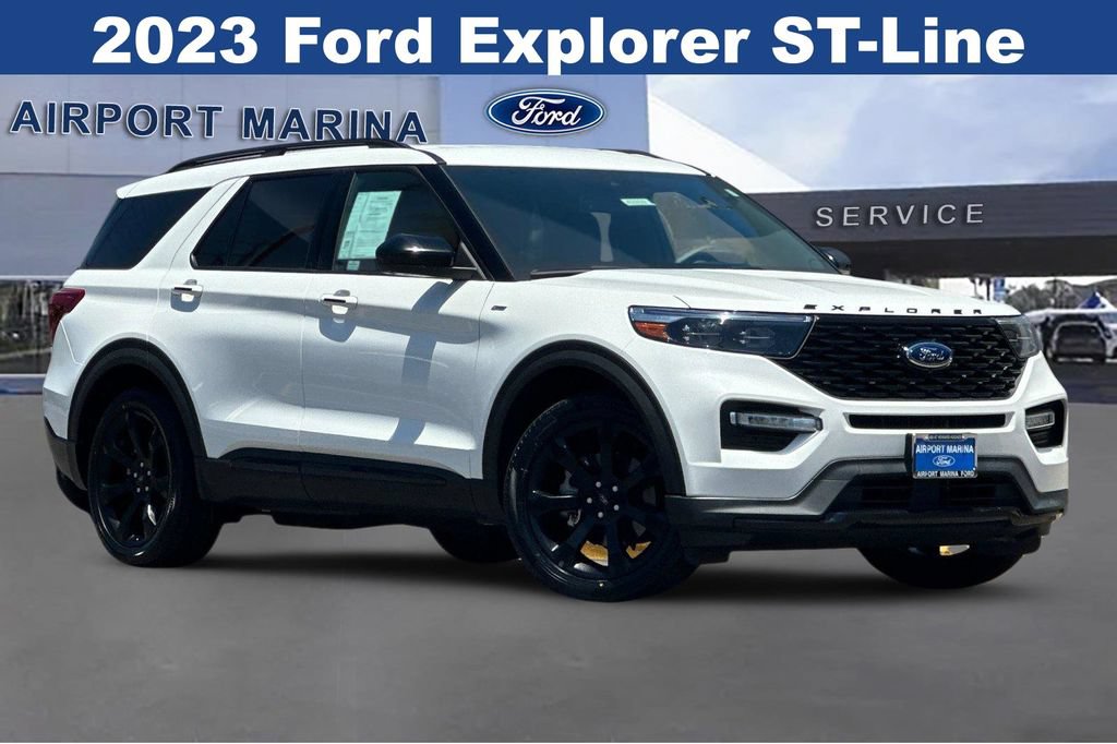 Certified 2023 Ford Explorer ST-Line w/ Class IV Trailer Tow Package RWD image 2