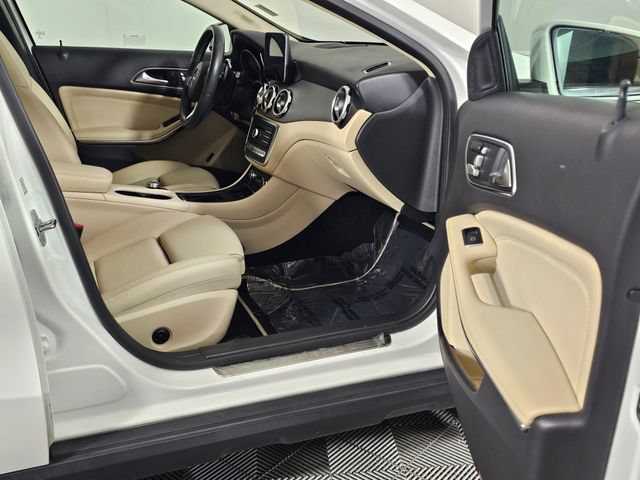 Used 2020 Mercedes-Benz GLA 250 4MATIC image 14