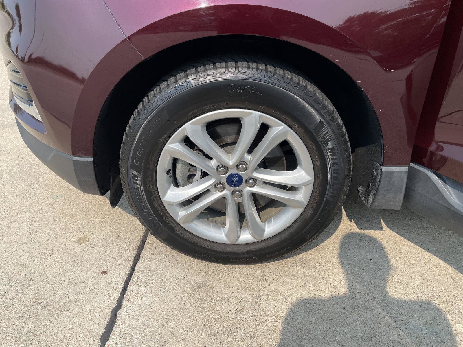 Certified 2019 Ford Edge SEL w/ Equipment Group 201A AWD/4WD image 10