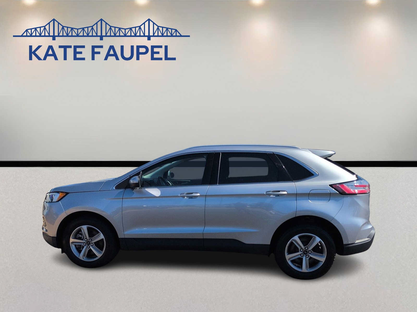 Certified 2024 Ford Edge SEL w/ Convenience Package AWD/4WD image 4