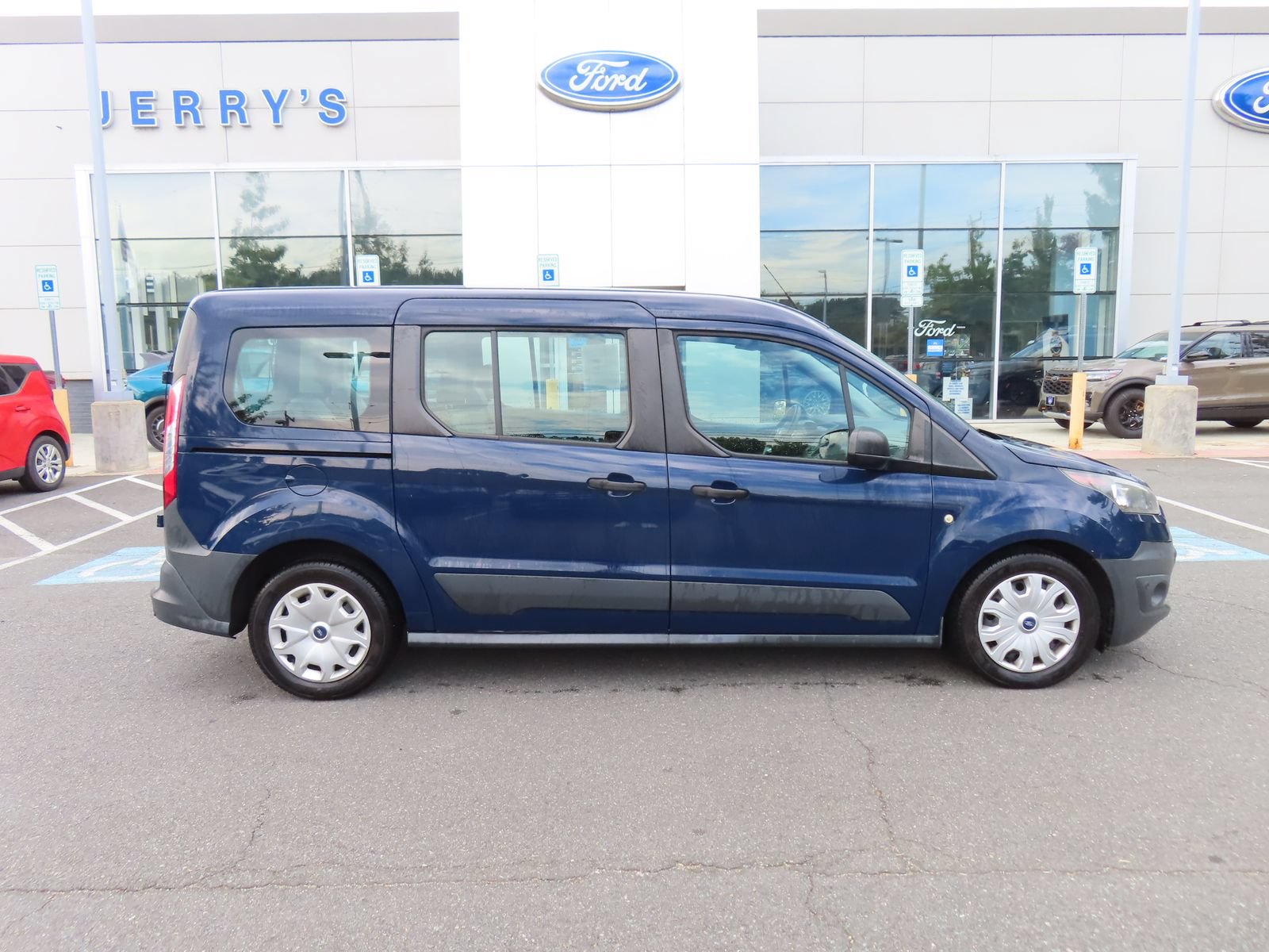 Certified 2017 Ford Transit Connect XL FWD image 4