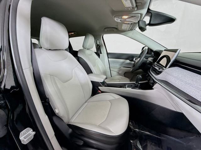 Used 2022 Jeep Compass Latitude image 25