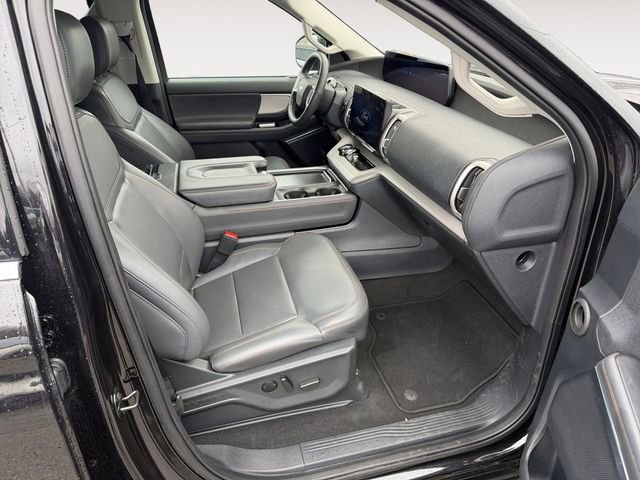 Certified 2025 Ford Expedition Max Active AWD/4WD image 15