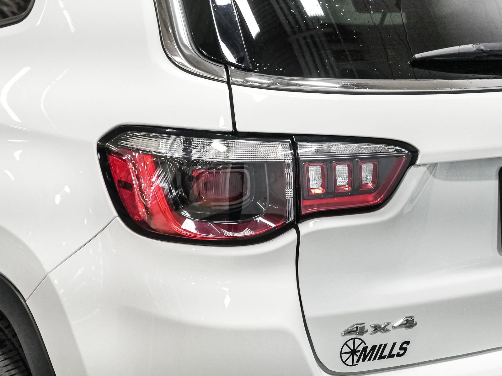 Used 2022 Jeep Compass Latitude image 15