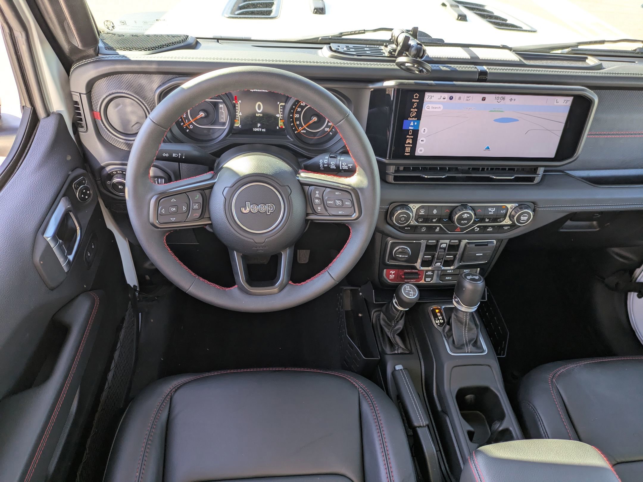 Used 2024 Jeep Wrangler Unlimited Rubicon w/ Capability Package image 34