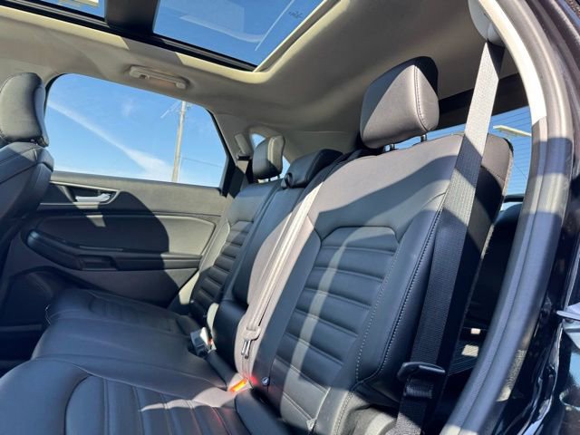 Certified 2024 Ford Edge SEL w/ Convenience Package AWD/4WD image 11