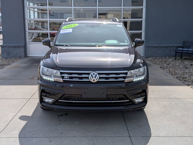 Used 2018 Volkswagen Tiguan SEL w/ R-Line Package image 9