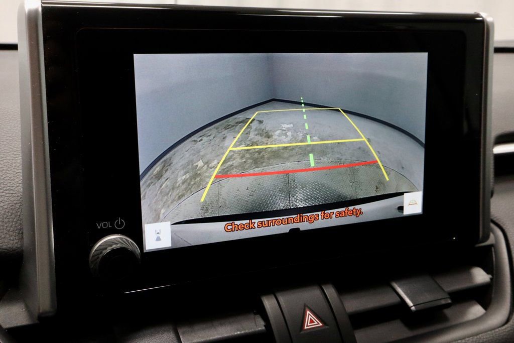 Used 2024 Toyota RAV4 LE image 9