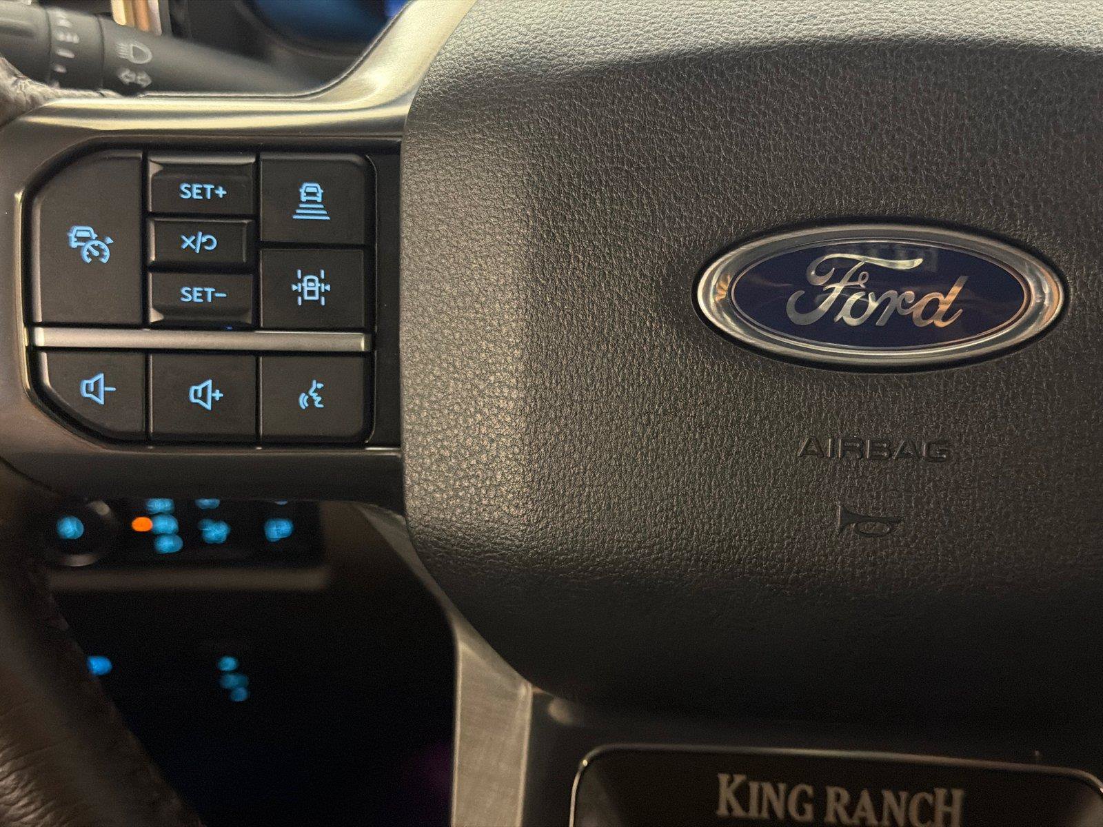 Certified 2025 Ford F250 King Ranch AWD/4WD image 32