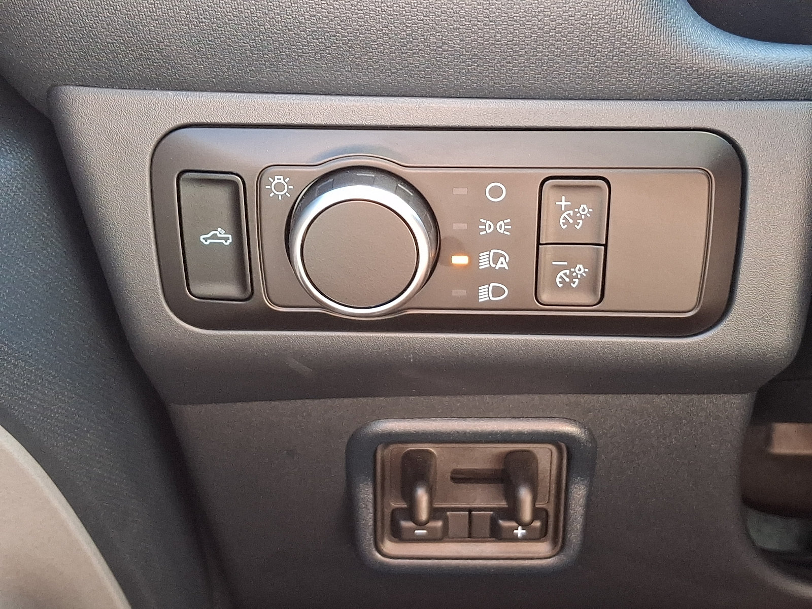 Certified 2024 Ford Maverick Lariat w/ FX4 Off-Road Package AWD/4WD image 25