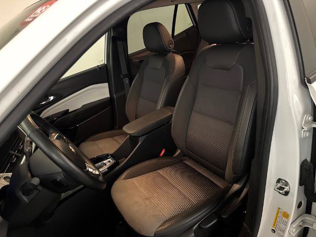 Used 2025 Chevrolet Trax LT w/ Driver Confidence Package FWD image 16