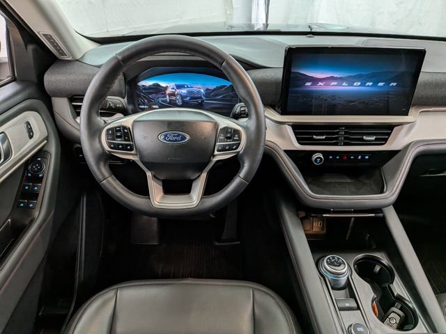 Certified 2025 Ford Explorer Active w/ Active Comfort Package image 26