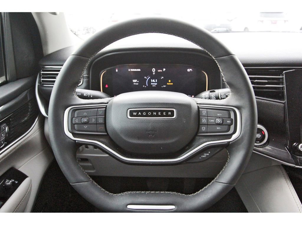 Used 2023 Jeep Wagoneer 2WD w/ Premium Group I image 15