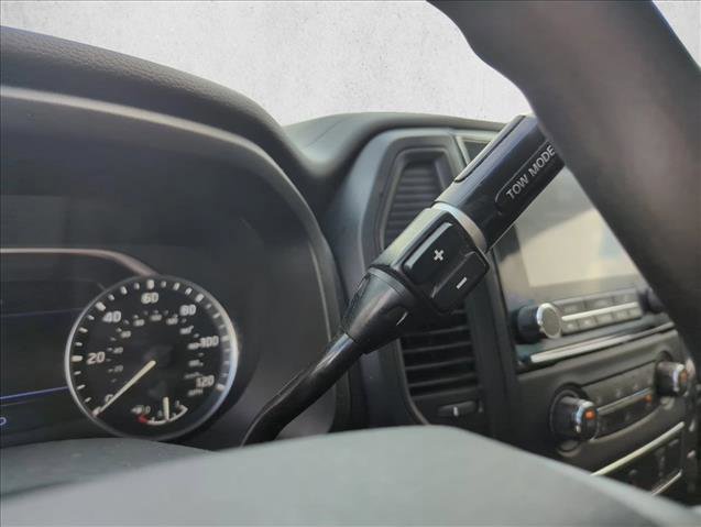Used 2024 Nissan Titan SV image 10