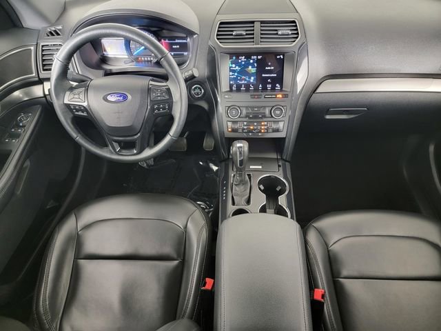 Certified 2019 Ford Explorer XLT w/ Equipment Group 202A FWD image 21