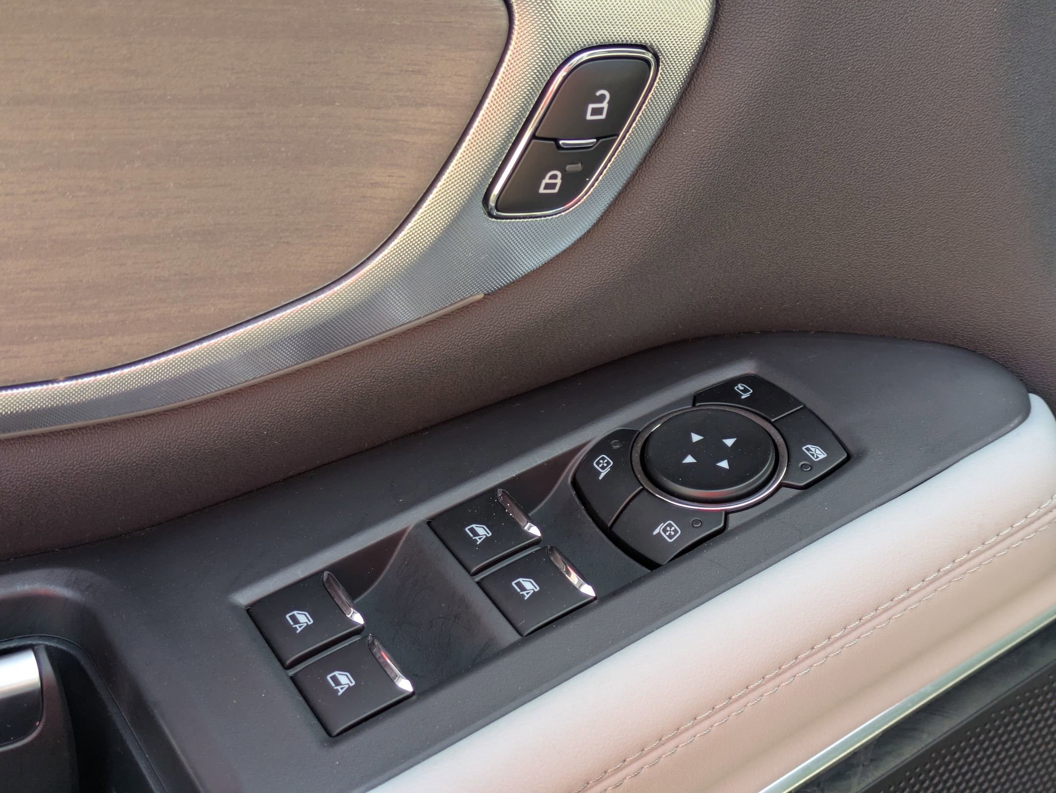 Certified 2025 Ford Expedition Platinum w/ Driver's Package image 13