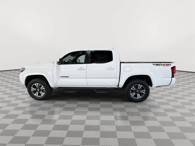 Used 2019 Toyota Tacoma TRD Sport AWD/4WD image 2