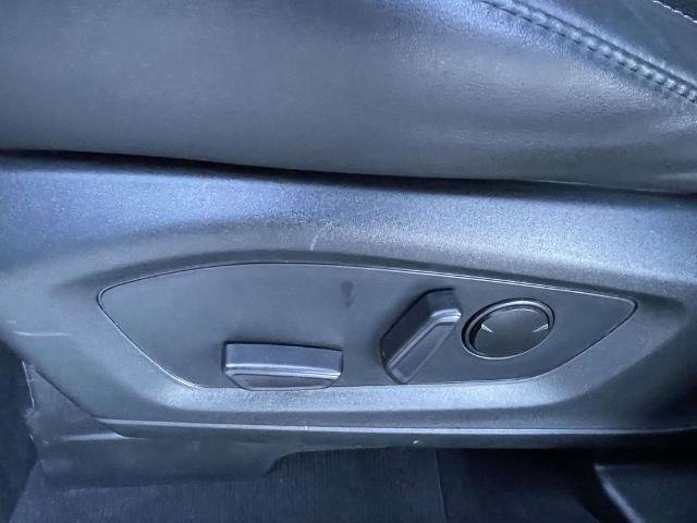 Certified 2022 Ford Explorer Platinum w/ Equipment Group 601A image 16