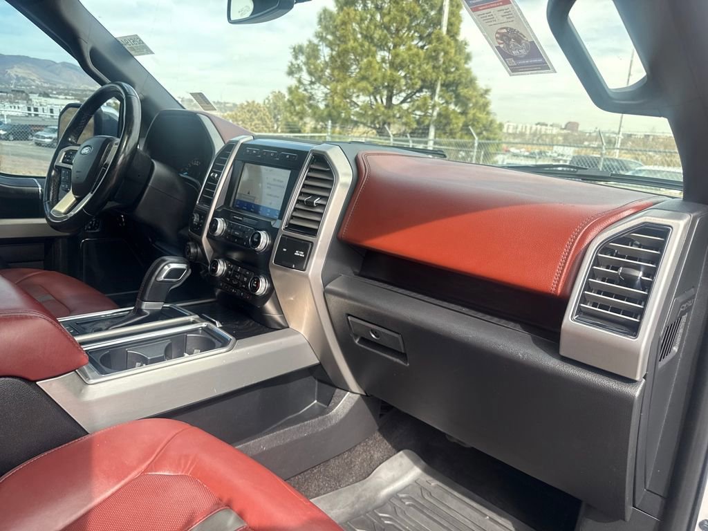 Certified 2019 Ford F150 Platinum w/ Equipment Group 701A Luxury image 30