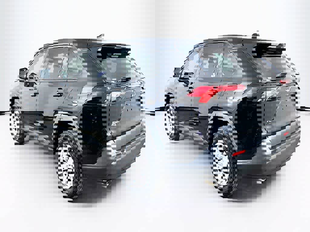 Used 2025 Toyota RAV4 LE image 3