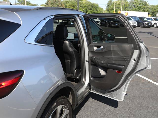 Certified 2024 Ford Escape Platinum AWD/4WD image 28