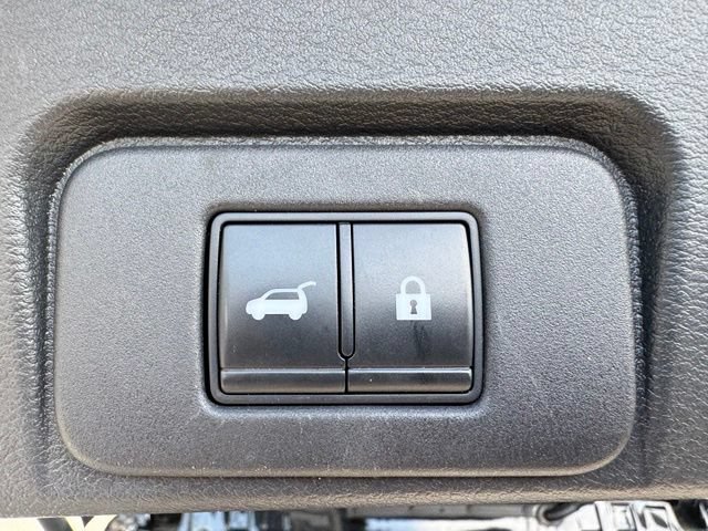 Used 2021 Nissan Rogue Platinum AWD/4WD image 9