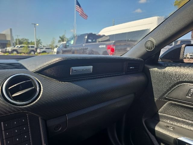 Certified 2022 Ford Mustang Coupe w/ Black Accent Package RWD image 15