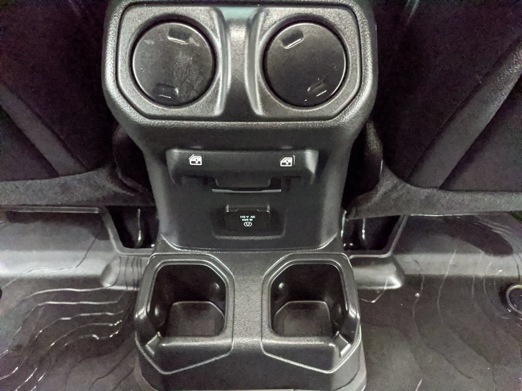 Used 2023 Jeep Gladiator Rubicon w/ LED Lighting Group AWD/4WD image 16