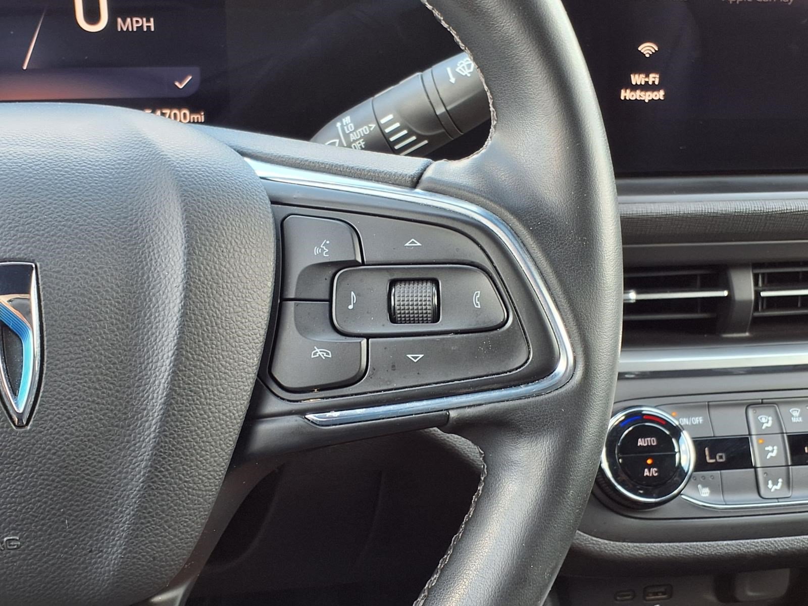 Used 2024 Buick Envista Preferred w/ Convenience I Package FWD image 23