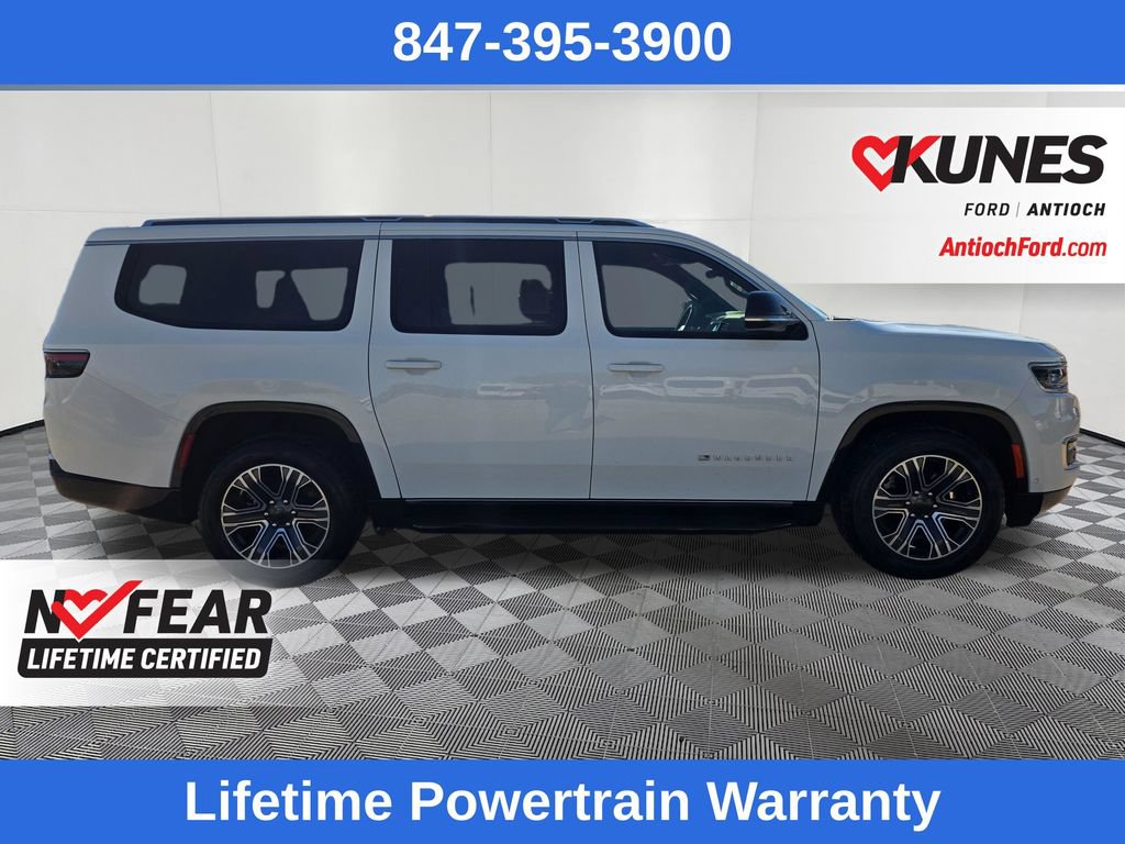 Used 2024 Jeep Wagoneer L Series II w/ Flexible Seating Group AWD/4WD image 8
