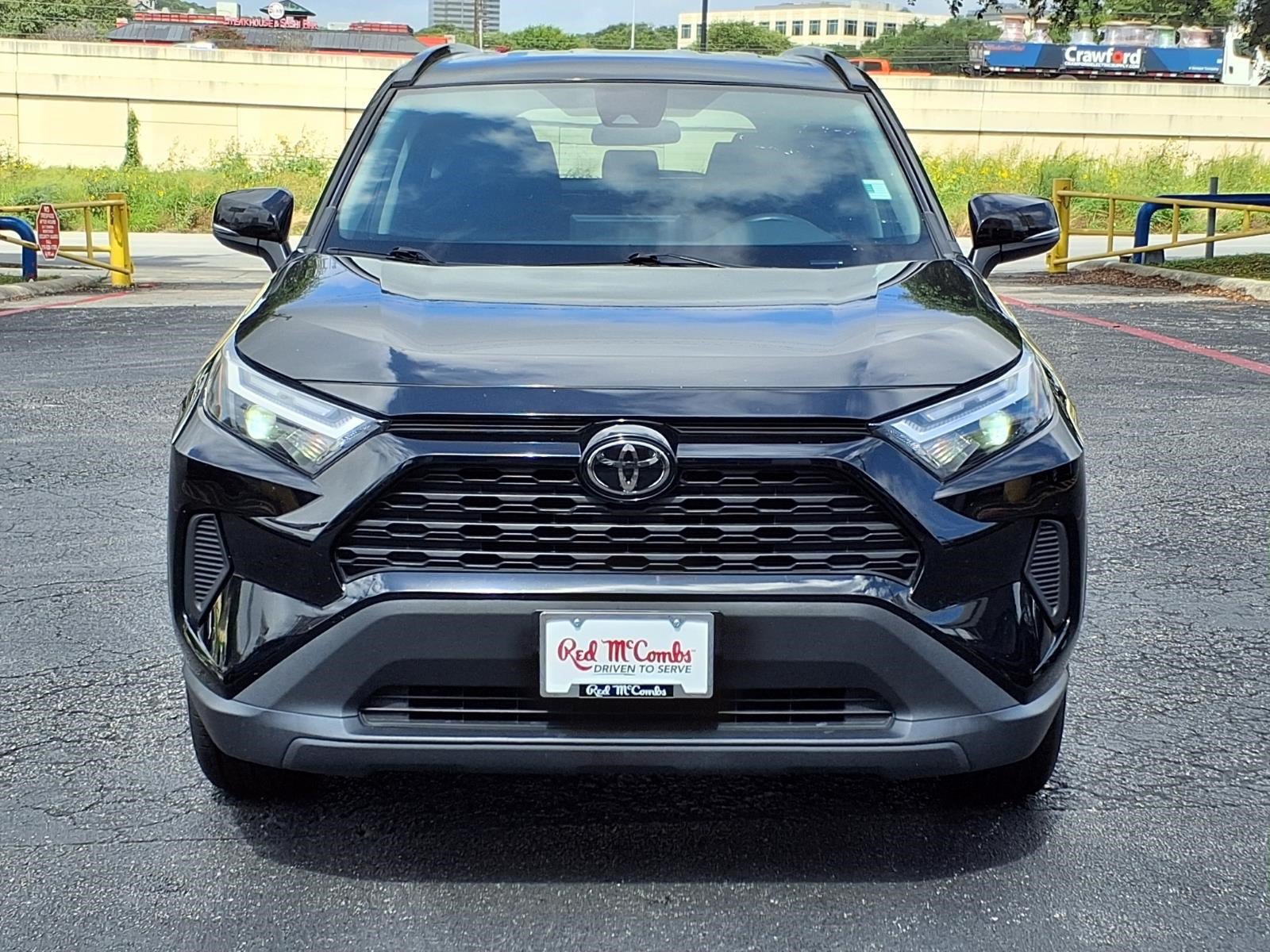 Used 2024 Toyota RAV4 XLE FWD video 2