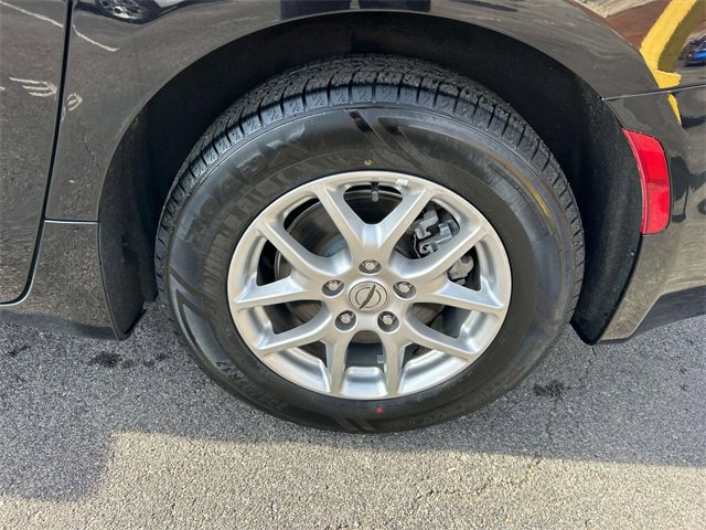 Used 2024 Chrysler Pacifica Touring-L image 11