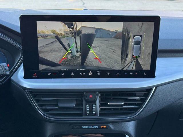 Certified 2023 Ford Escape Platinum AWD/4WD image 4