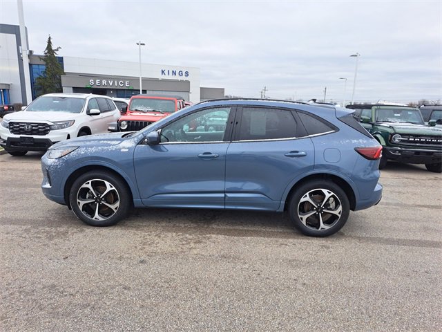 Certified 2024 Ford Escape ST-Line Select w/ Tech Pack #2 image 2