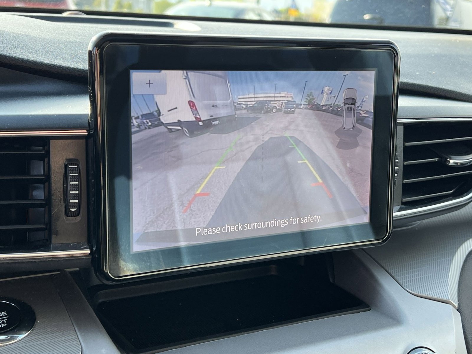 Certified 2021 Ford Explorer XLT w/ Equipment Group 202A AWD/4WD image 19