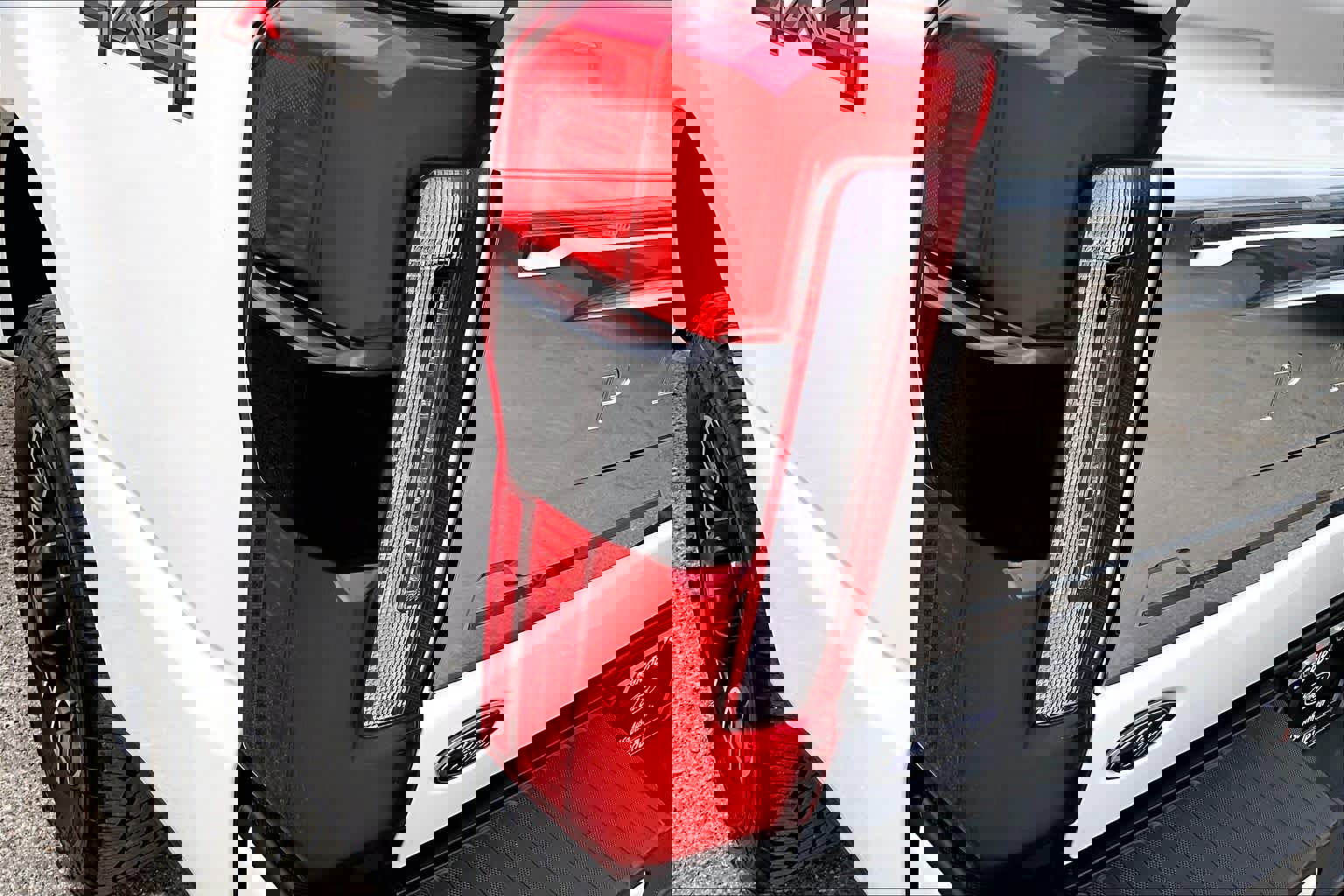 Certified 2024 Ford F350 Platinum image 29