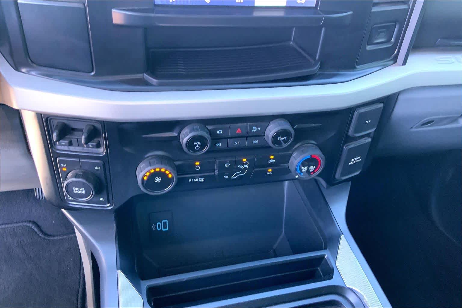 Certified 2025 Ford F250 XLT w/ 360-Degree Camera Package AWD/4WD image 35