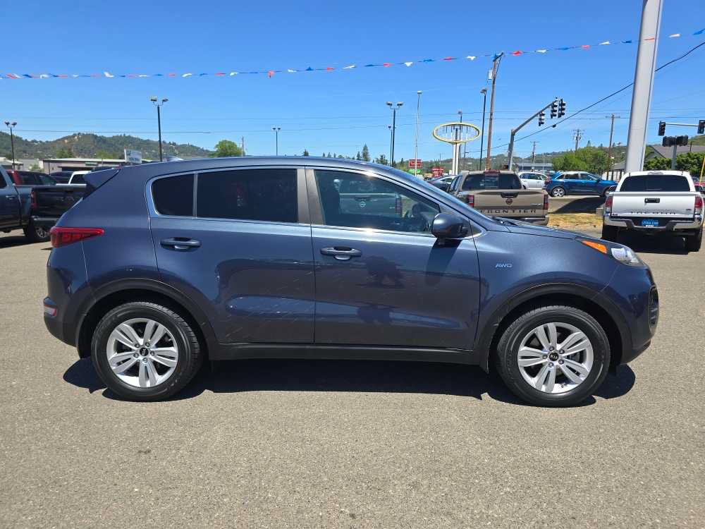 Used 2017 Kia Sportage LX AWD/4WD image 6