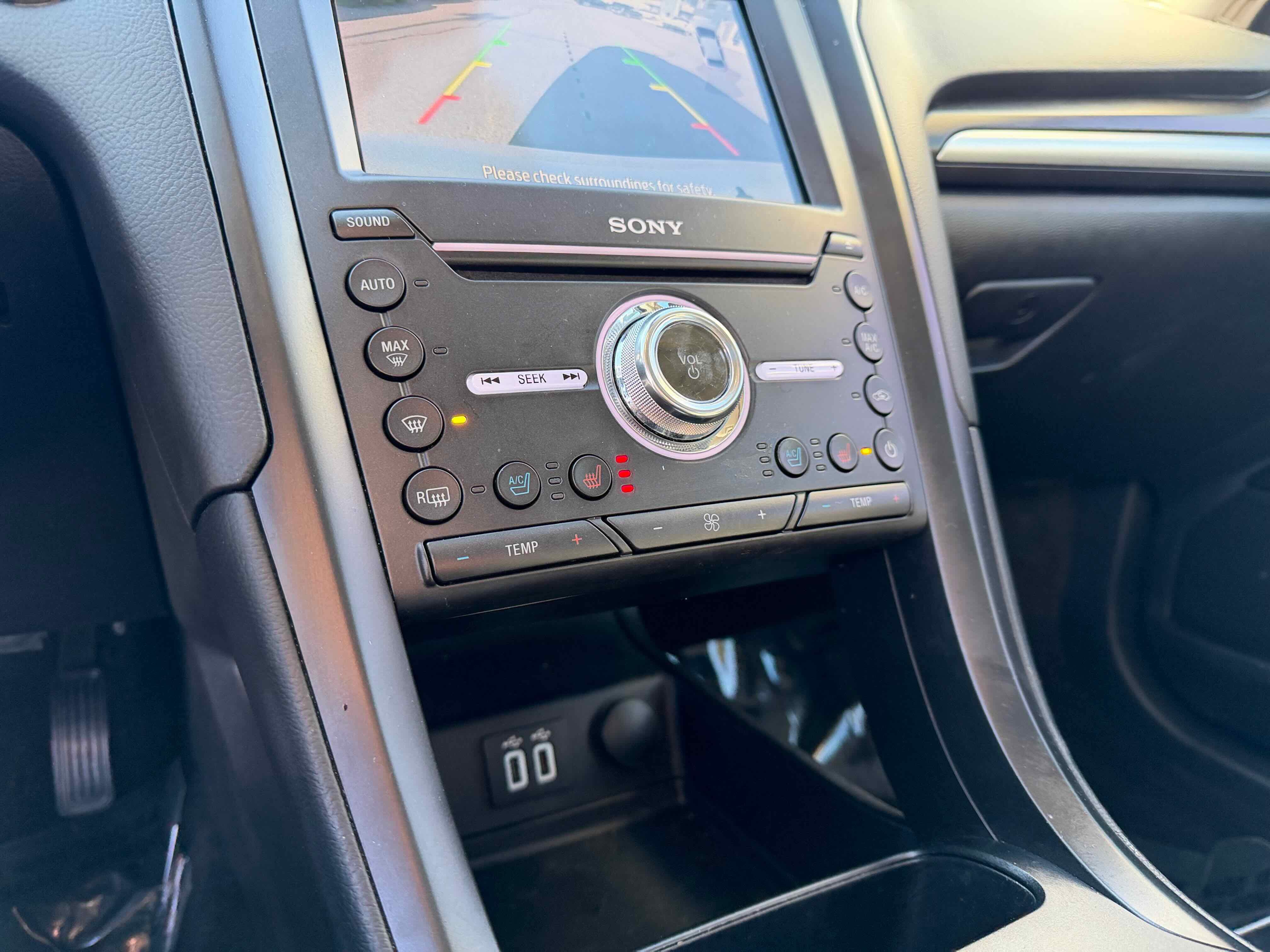 Certified 2020 Ford Fusion Energi Titanium image 23