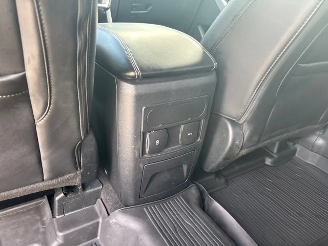 Certified 2024 Ford Explorer XLT w/ Equipment Group 202A AWD/4WD image 31