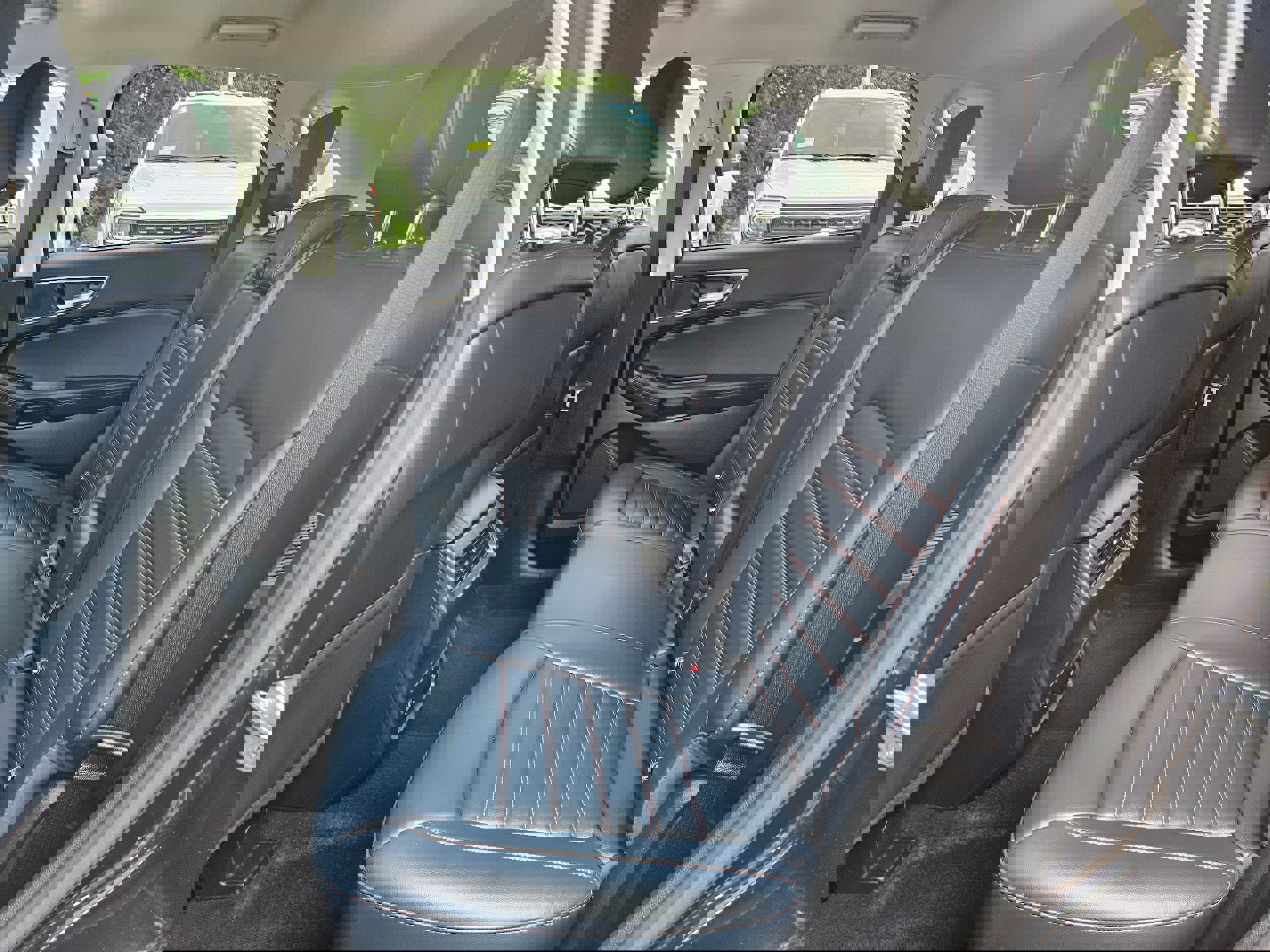 Certified 2022 Ford Edge SEL w/ Sport Appearance Package image 12