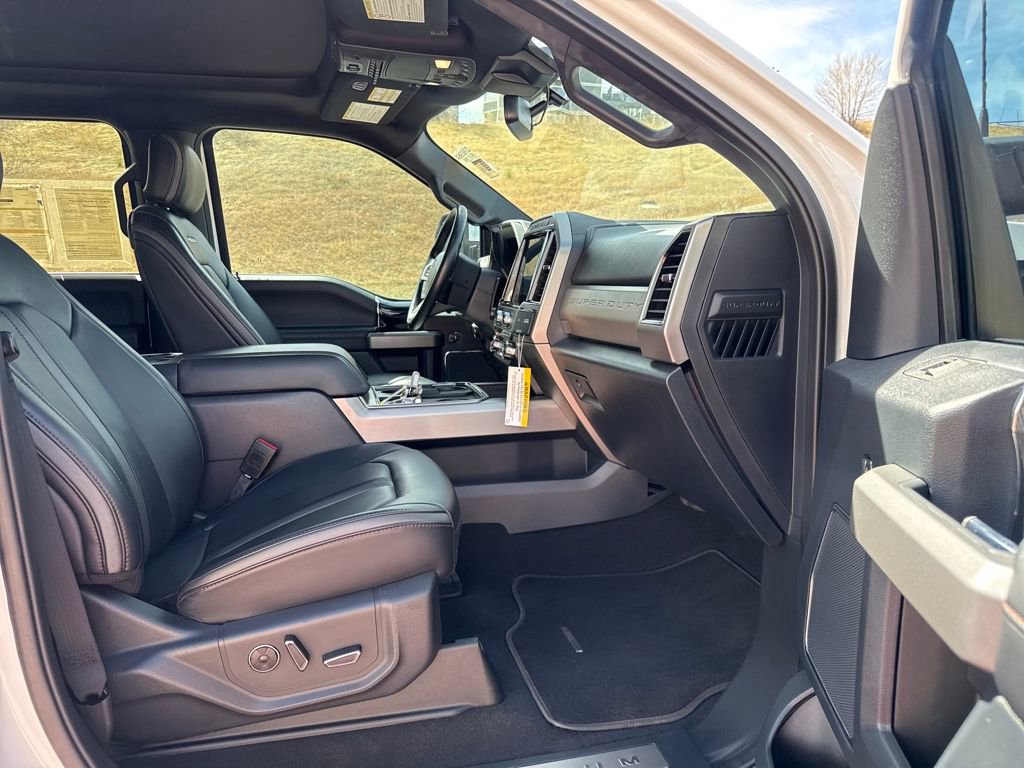 Certified 2022 Ford F450 Platinum w/ FX4 Off-Road Package image 27