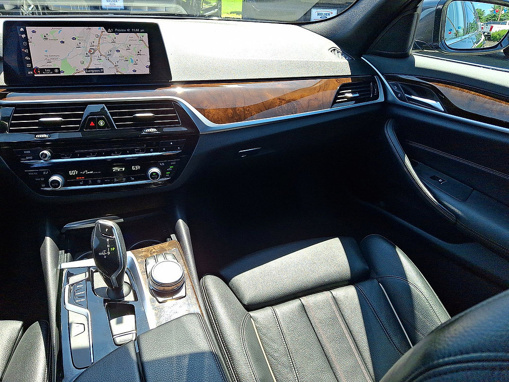 Used 2019 BMW 530e xDrive w/ Convenience Package AWD/4WD image 11