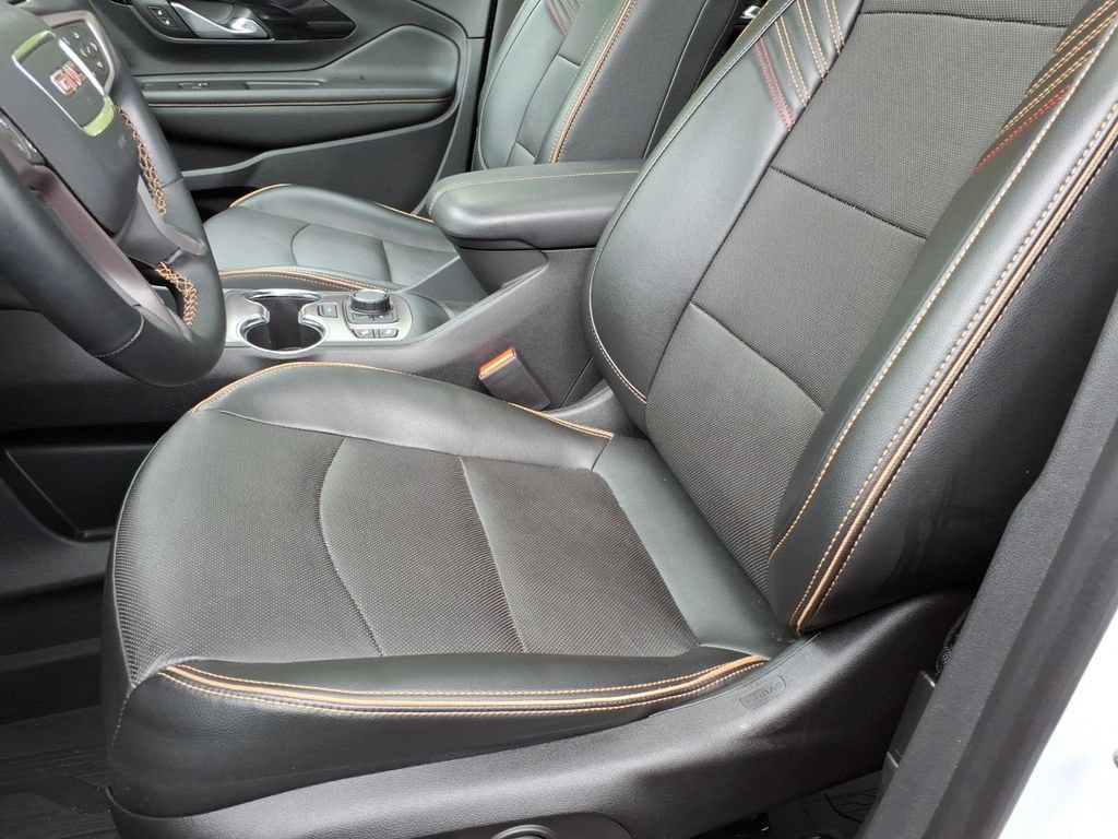 Used 2023 GMC Terrain AT4 w/ Tech Package AWD/4WD image 10