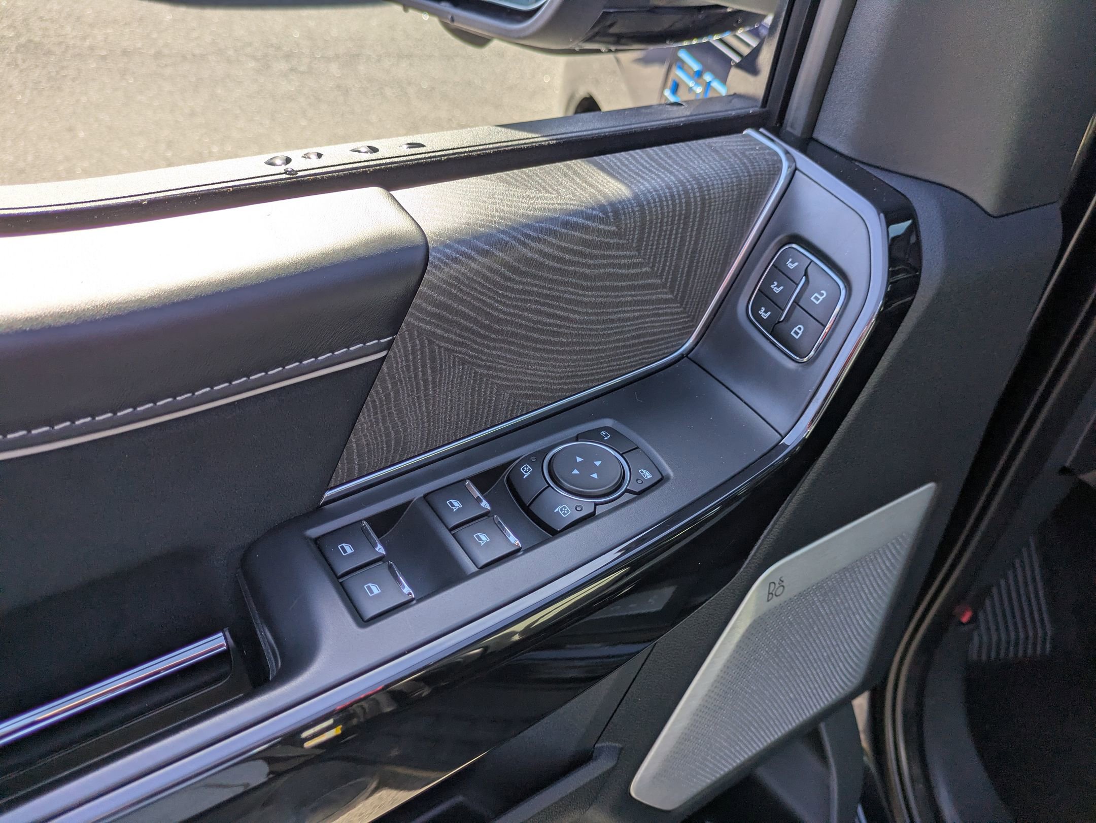 Certified 2024 Ford F150 Lightning Platinum image 18