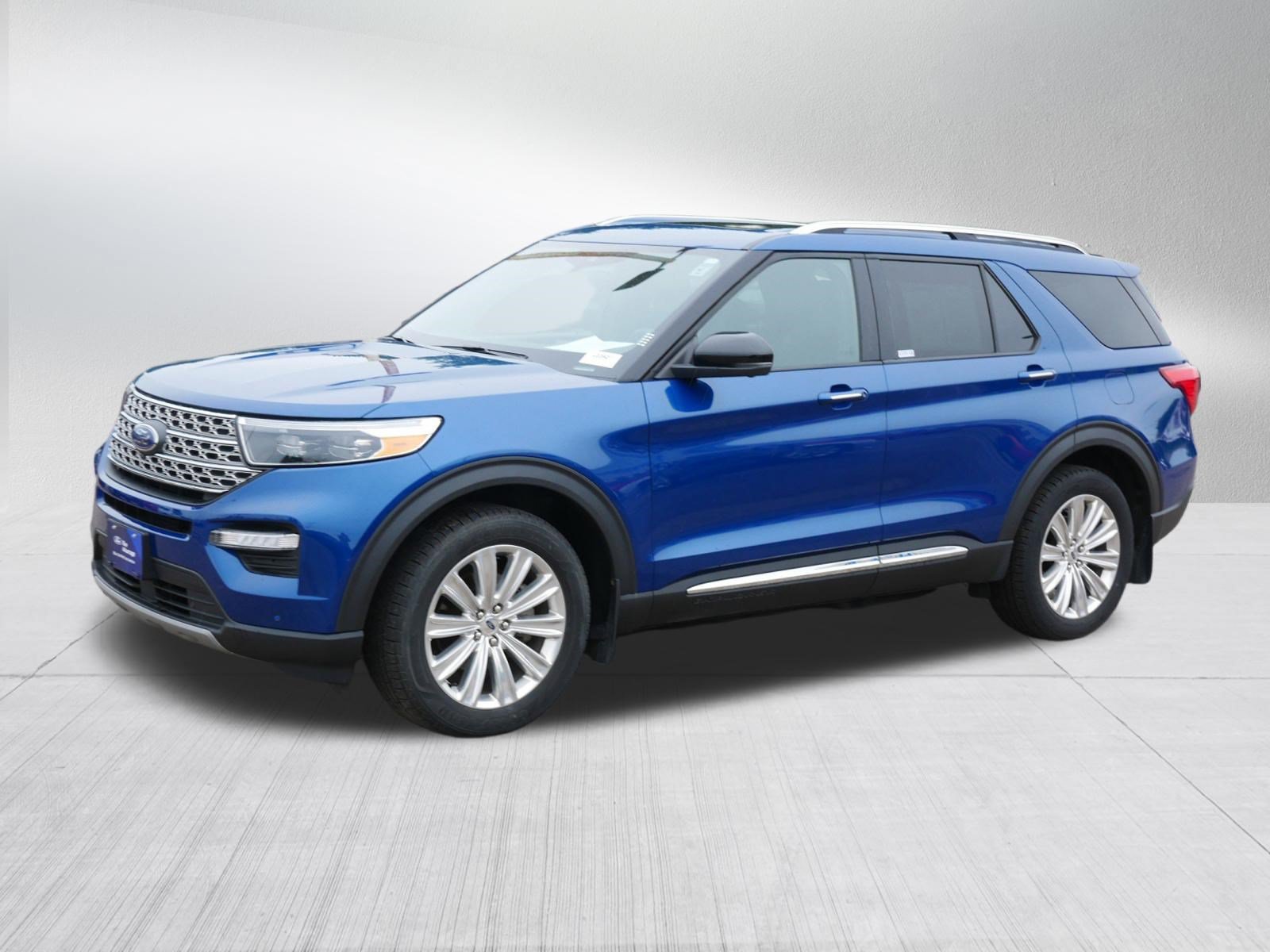 Certified 2020 Ford Explorer Limited AWD/4WD image 3