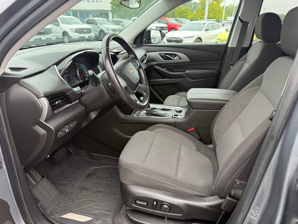 Used 2019 Chevrolet Traverse LT FWD image 15