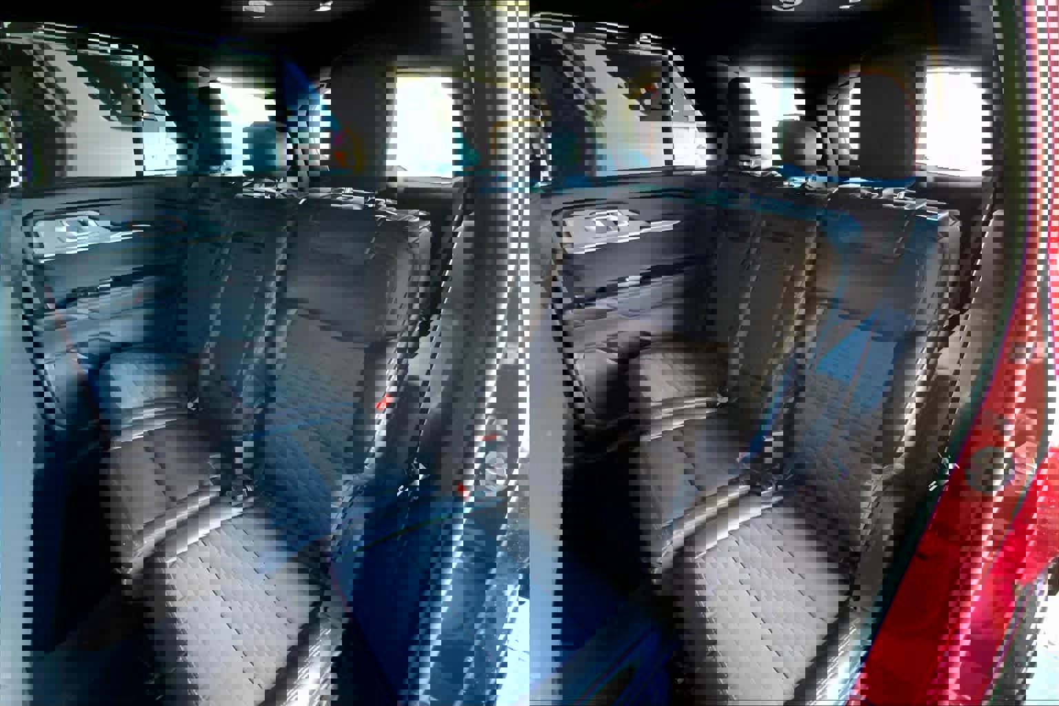 Certified 2025 Ford Explorer ST-Line w/ Premium Package image 19