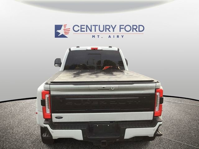 Certified 2025 Ford F450 Platinum w/ FX4 Off-Road Package AWD/4WD image 4