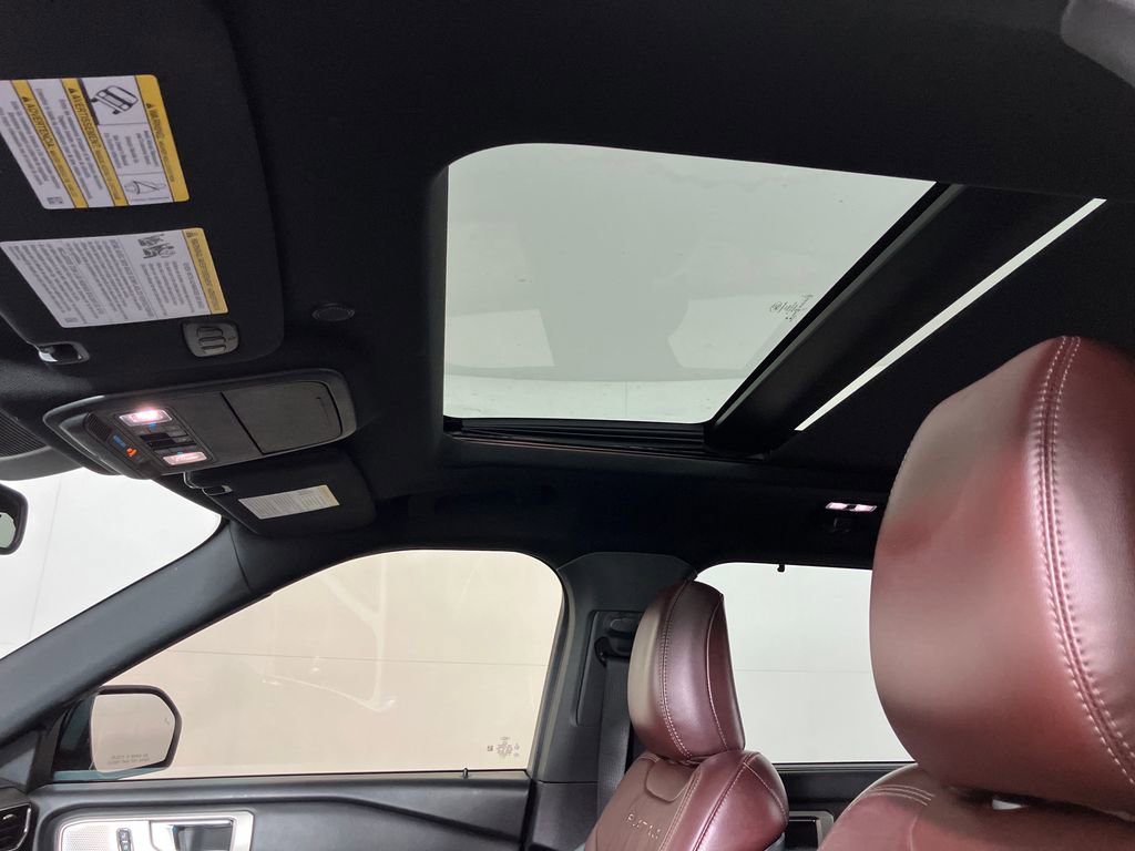 Certified 2020 Ford Explorer Platinum w/ Premium Technology Package image 35
